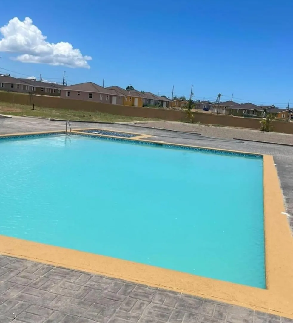 Dom wakacyjny Willa Bellarose At Colbeck ,Gated With Pool, Stylishly Modern Old Harbour Jamajka